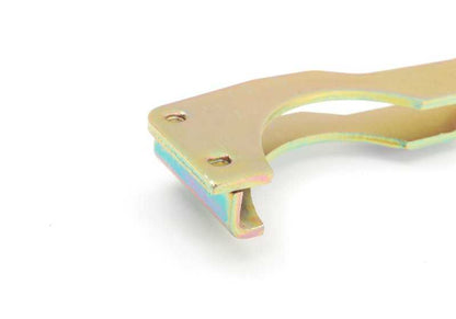 Soporte del sistema de escape OEM 18211177279 para BMW E28, E24. Original BMW.