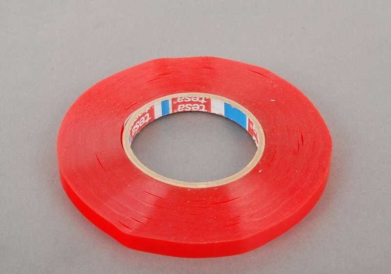 OEM adhesive tape 54112290978 for BMW E36 and Z3. Ideal for assembly in roofs and interior pieces. Original BMW.