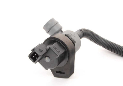 Tanklüftungsventil mit Rohr für BMW E84, E83N, E85, E86, E89 (OEM 13907618647). Original BMW