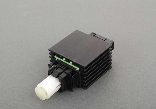 Interruptor de luz de freno OEM 61318356527 para BMW E34, E32, E31. Original BMW.