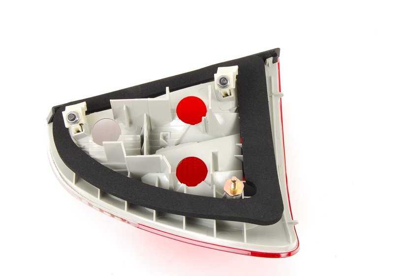 Luz trasera lateral derecha blanca OEM 63216900474 para BMW Serie 3 E46 (316i, 318d). Original BMW.