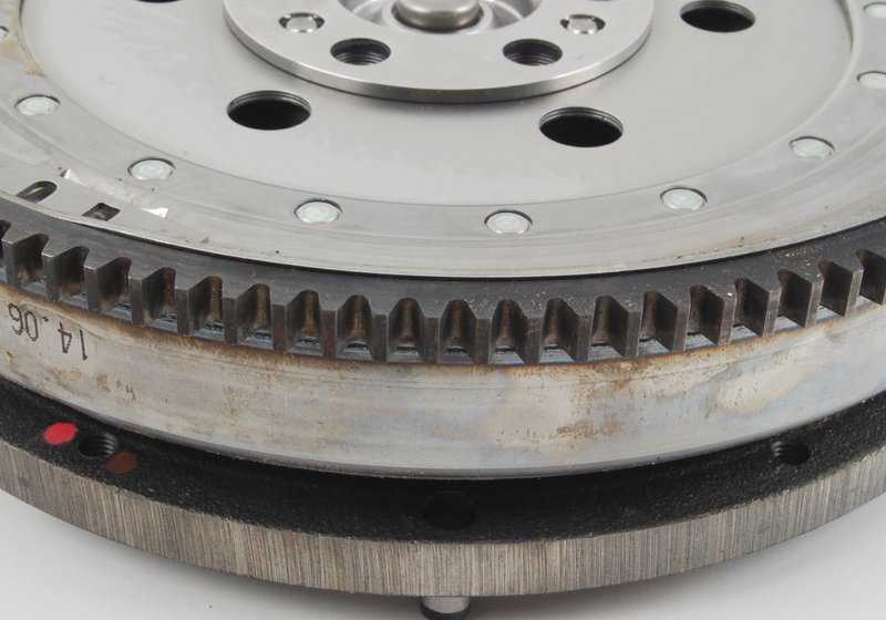 Bimasa Flyer OEM 21207619659 pour BMW E82, E88, E90, E91, E92, E93 (Modèles de série 1 et série 3). BMW d'origine.