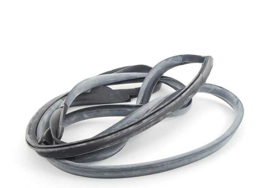 Junta goma puerta delantera derecha OEM 51211847034 para BMW E30. Sello original para evitar filtraciones y ruidos. Compatible solo con BMW E30. Original BMW.