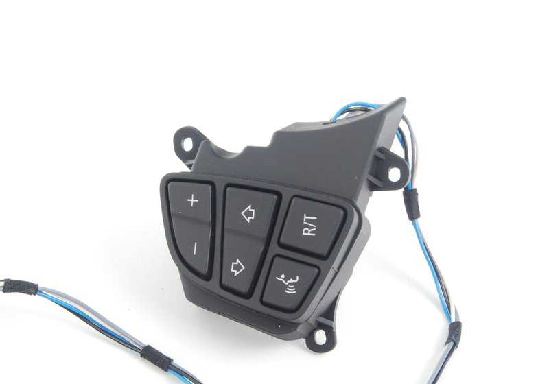 Multifunction Steering Wheel Switch for BMW X3 E83, E83N, X5 E53 (OEM 61316929935). Original BMW