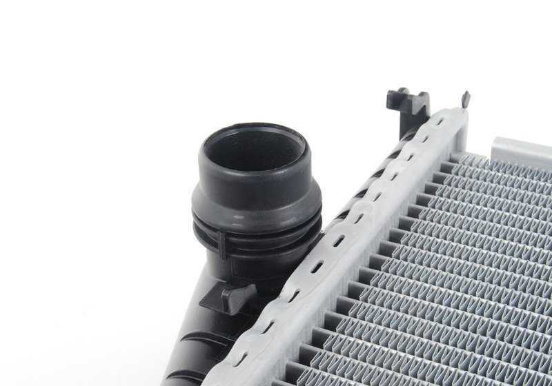Radiador de refrigeración OEM 17111436061 para BMW E38 y E39. Pieza original BMW.