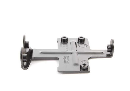 Soporte ACC para BMW E90 y E91 (modelos 316d, 316i, 318d) OEM 66316769132. Compatible con vehículos con control de crucero adaptativo. Original BMW.