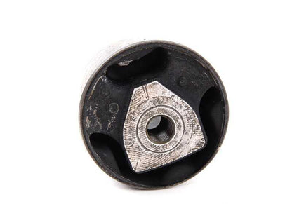Soporte de goma OEM 23711130502 para BMW E30. Original BMW.