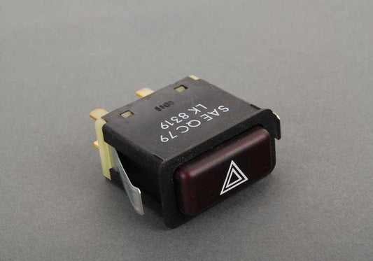 Interruptor de luces de emergencia OEM 61311372893 para BMW E28. Repuesto original BMW.