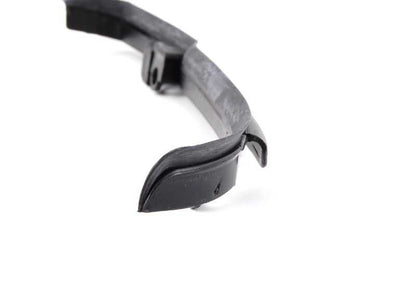 Cubierta derecha de la tapa del techo OEM 51178233304 para BMW E46. Original BMW.