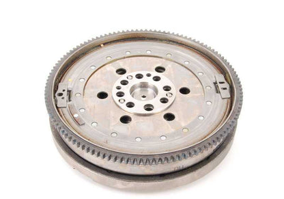 Volante bimasa OEM 21207542984 para BMW E82, E88, E90, E91, E92, E93, E60, E61. Compatible con motores N54. Original BMW.