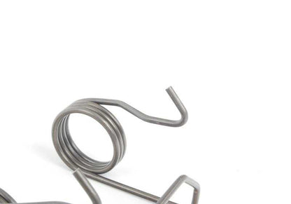Resorte de columna dirección OEM 32301095310 para BMW E46 (316i, 316Ci) y E83 (X3). Compatible con modelos con columna de dirección ajustable. Pieza original BMW.