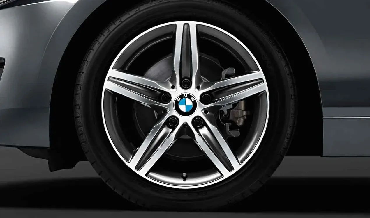 Llantas de aleación Sternspeiche 379 para BMW Serie 2 F45, F45N, F46, F46N (OEM 36116855091). Original BMW.