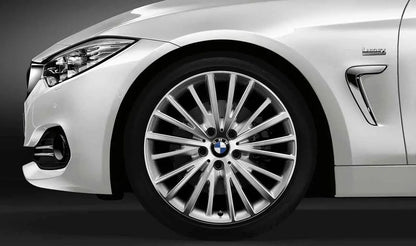Llanta de aleación multirradio 399 trasera 19" OEM 36116856219 para BMW F30, F31, F32, F33, F36. Original BMW.