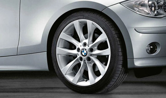 Llanta de aleación V-Spoke 217 OEM 36116775634 para BMW E81, E82, E87, E88. Original BMW.