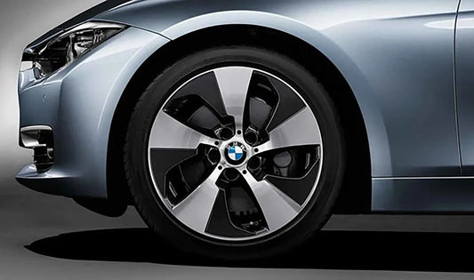Streamline 419 Tire en alliage pour la série BMW 3 F30, F31, F34, F35, 4 F33 Series, F36 (OEM 36116850376). BMW d'origine.