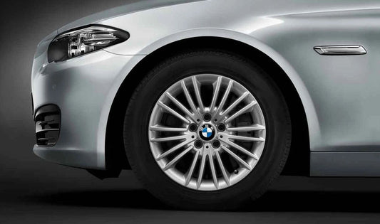 Pneumatico in lega originale BMW Multirradio Design 456 OEM 36116857671 per BMW F10, F11, F06, F12, F13. BMW originale.