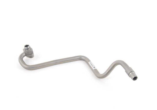 Tubo de aceite del radiador OEM 17227578061 para BMW X5 E70 4.8i (FE81, FE82) con motor N62T. Compatible con modelos producidos entre 12/2006 y 03/2010. Original BMW.