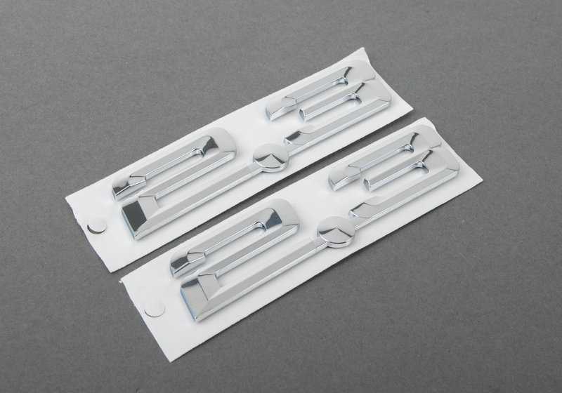 Front emblem OEM 51148412856 for BMW E36, Z3. Original BMW piece. Ideal to replace the uploaded or lost front logo in compatible models.