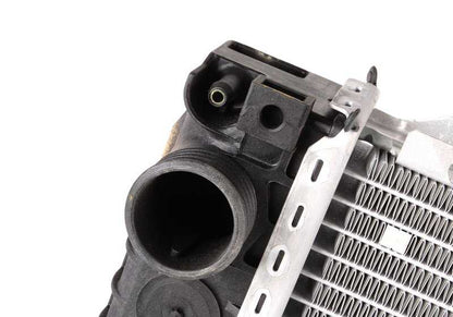 Radiador de refrigeración OEM 17112227281 para BMW E36, Z3. Original BMW.