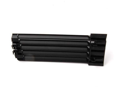 Rejilla entrada de aire izquierda OEM 51131940907 para BMW E31. Original BMW.