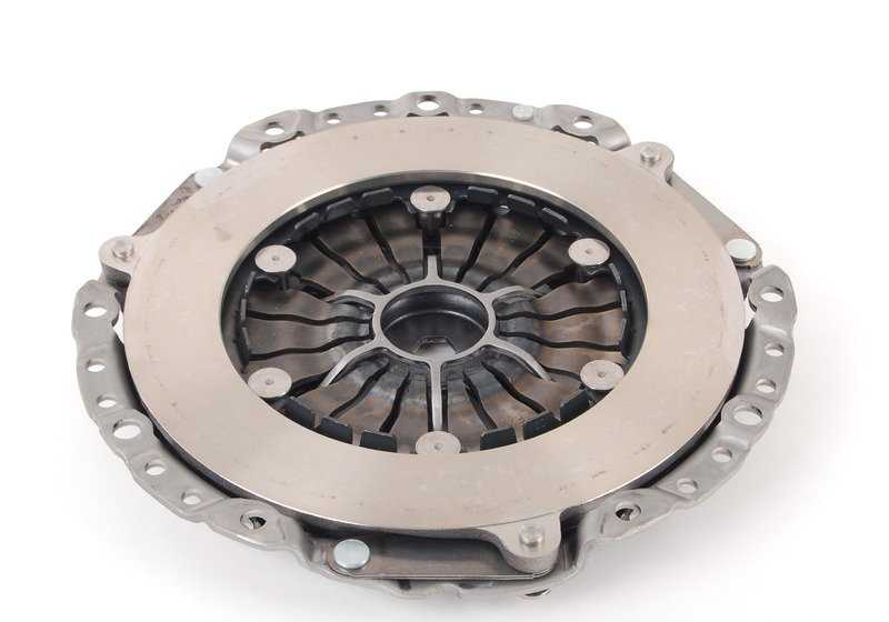 Kit embrague completo OEM 21217527667 para BMW E46 (318Ci) y BMW E87 (120i). Compatible en versiones manuales y automáticas. Diámetro 228 mm. Original BMW.
