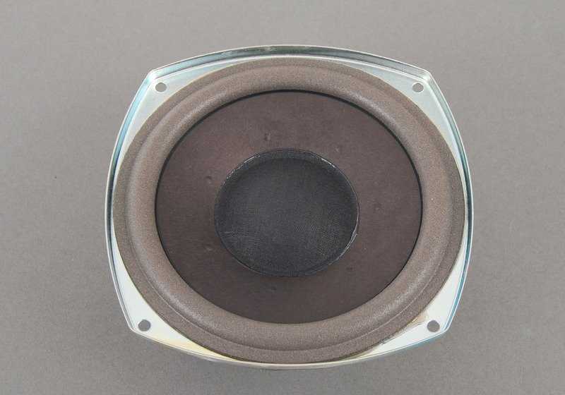 Subwoofer sistema Top-HiFi OEM 65138352453 para BMW Serie 7 E38 (todos los modelos compatibles). Altavoz grave original BMW para mejorar el sonido de fábrica. Ideal para quienes buscan más potencia en el audio.