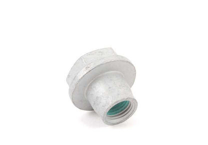 Thread -Buchse M14X1.5 OEM 33326770288 für BMW E81, E82, E87, E87N, E88, E90, E90N, E91, E91N, E92, E92N, E93, E93N, E84. Original BMW Stück.