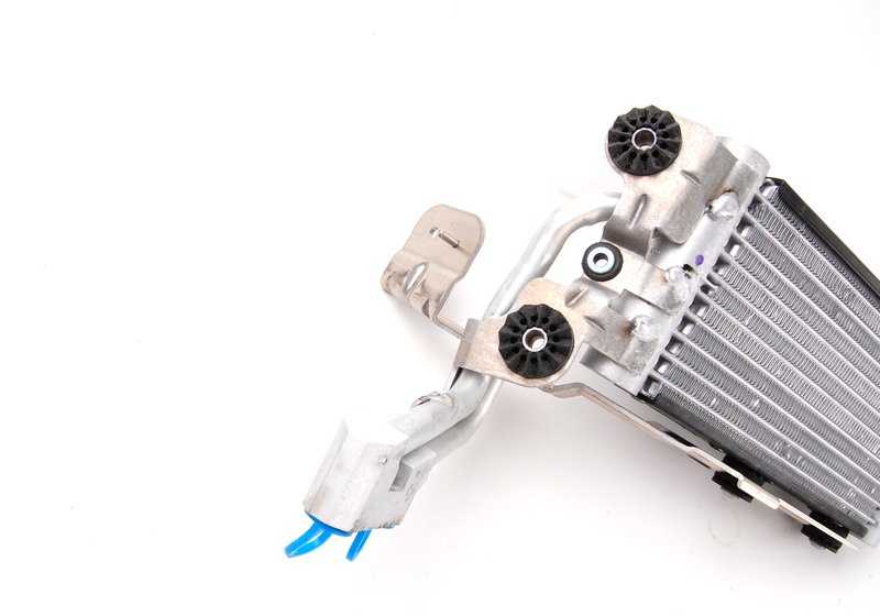 Radiador de aceite OEM 17227521376 para BMW E90, E90N, E91, E91N, E92, E92N, E93, E93N, X1 E84. Original BMW.