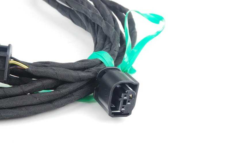 Front wiring of the bumper OEM 61126929148 for BMW 6 E63 (630i, 645ci, 650i). Compatible with models made between 2003 and 2007. Original BMW product.
