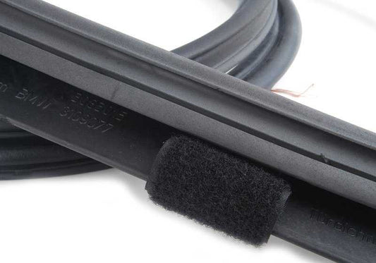 Junta de puerta delantera izquierda OEM 51767054027 para BMW Serie 1 E81, E82, E87... y más. Original BMW.