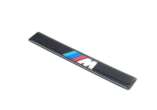 Emblema delantero OEM 51132695679 para BMW E39. Original BMW.