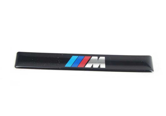 Emblema delantero OEM 51132695679 para BMW E39. Original BMW.
