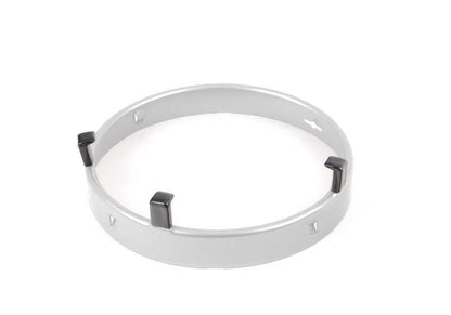 Anillo de soporte de cristal de luz de carretera derecha para BMW E30 (OEM 63121370892). Original BMW