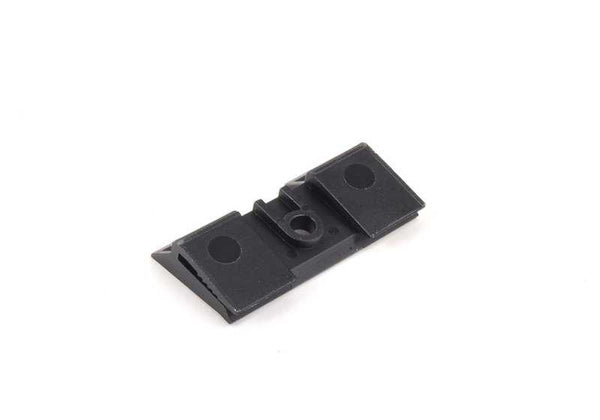 Clip de sujeción OEM 51137123354 para MINI R50, R53 {Cooper, One, 1.4i, 1.6i} (2001-2006). Pieza original MINI. Ideal para fijación de molduras o rejillas exteriores.