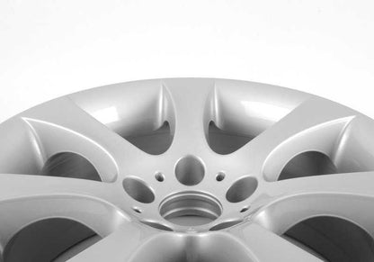 Wheels Wheels Star Design 124 OEM 36116775645 per la serie BMW 5 (E60, E61). BMW originale.