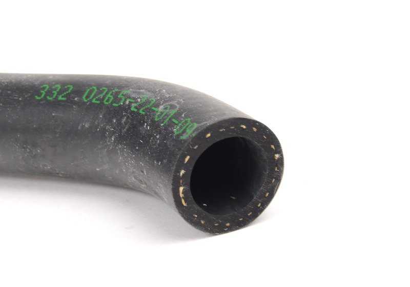 Tubo di acqua anteriore OEM 64211367328 per BMW E21 ed E28. Compatibile con motori M10. Componente del sistema di raffreddamento. BMW originale.