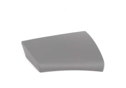 Embellecedor salida cinturón derecho OEM 51437055418 para BMW Z4 E85. Original BMW.