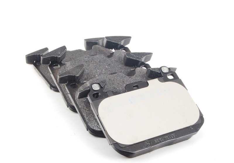 Asbestos-free brake pad repair kit for BMW 3 Series F30, F31, F34, 4 Series F32, F33, F36 (OEM 34116865460). Original BMW