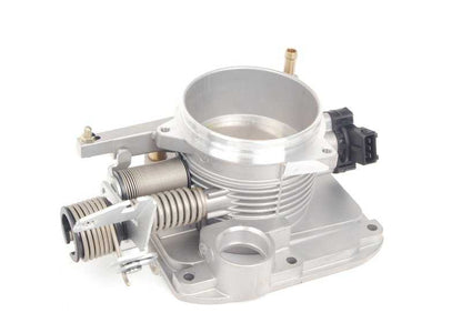 Cuerpo de mariposa OEM 13541747763 para BMW E34, E32, E38. Original BMW.
