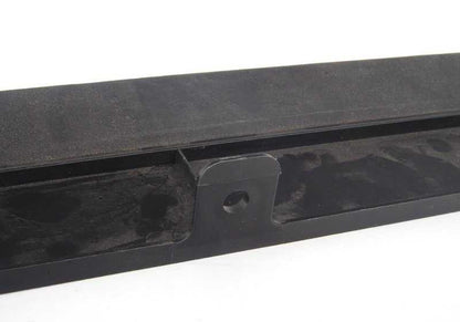Cubierta inferior del radiador OEM 17111723451 para BMW E34, E32. Original BMW.