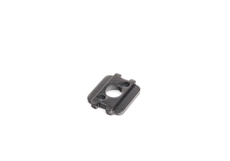 Soporte guía parachoques OEM 41317173594 para BMW E90, E91, E92, E93. Original BMW.