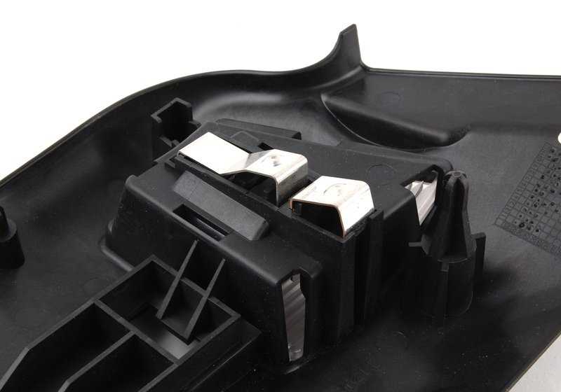 Portabombillas trasero izquierdo OEM 63217165973 para BMW E46 (316Ci, 318Ci) Coupé. Compatible con modelos fabricados entre 1999 y 2006. Original BMW.