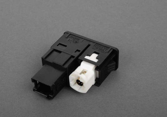 USB / AUX-IN OEM Module 84109229247 pour BMW F20, F21, F22, F23, F87, F30, F31, F34, F35, F80, F32, F82, F83, F48, F49 et Mini R55, R56, R57, R58, R59 , R60, R61. BMW / mini d'origine.