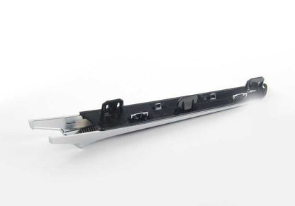 Moldura derecha para BMW Serie 3 F80, F80N (OEM 51138056060). Original BMW.