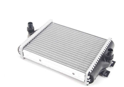 Radiador auxiliar OEM 17117600697 para BMW F22, F23, F30, F31, F34, F32, F33, F36. BMW original.