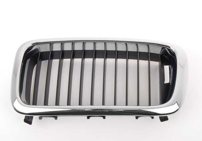 Rejilla decorativa izquierda OEM 51138125811 para BMW E38. Pieza original BMW.