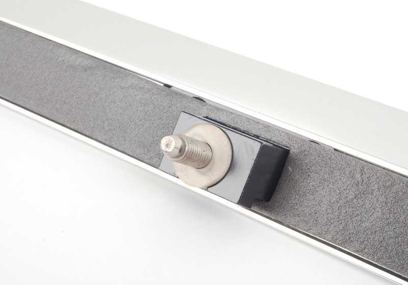 SATINED RIGHT ROOF BARS 51138036776 FOR BMW X5 E70, E70N. Original BMW spare.