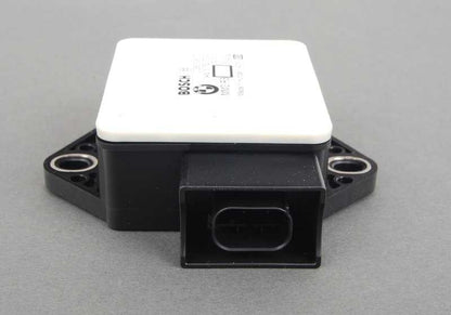 Rotationsgeschwindigkeitsensor für BMW E90, E91, E92, E60, E61, E63, E64, E70, E71 (OEM 34526782370). Original BMW.
