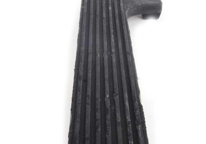 Accelerator Pedal for BMW 1 Series E87, E88, 3 Series E90, E91 (OEM 35411102054). Original BMW.