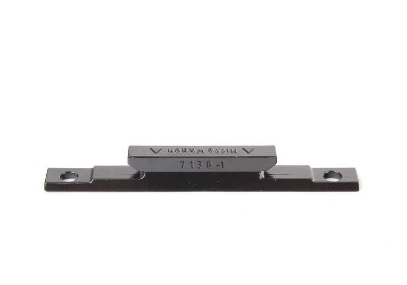 Soporte de rejilla OEM 51131970675 para BMW E31. Pieza original BMW.